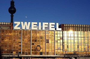 Palast der Republik, 'Volkspalast'; Foto. Gorm K. Gaare
