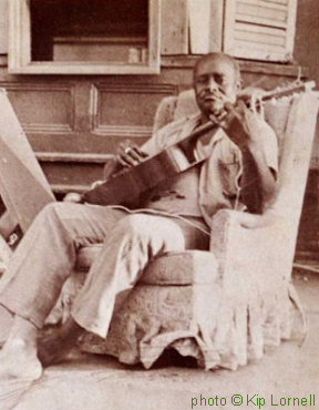 B U D D Y &nbsp; D U R H A M; source: Back cover of Flyright LP 509; photographer: Kip Lornell