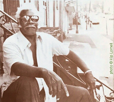 E L R O Y &nbsp; H A R T; source: Front cover of Flyright LP 510; photographer: Kip Lornell