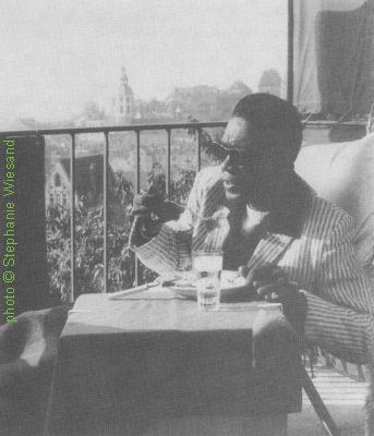 L I G H T N I N'   H O P K I N S, American Folk Blues Festival, Baden-Baden, Germany, October 1964; source: Blues Forum 5 (1. Quartal 1982), pp. 18/19; photographer: Stephanie Wiesand