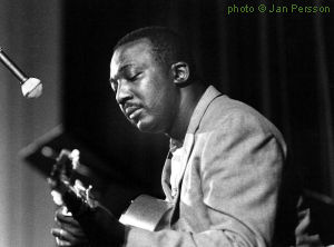 J.B. Lenoir, Kopenhagen, Denmark, October 8, 1965; source: http://www.gettyimages.dk/photos/j.b.-lenoir; photographer: Jan Persson